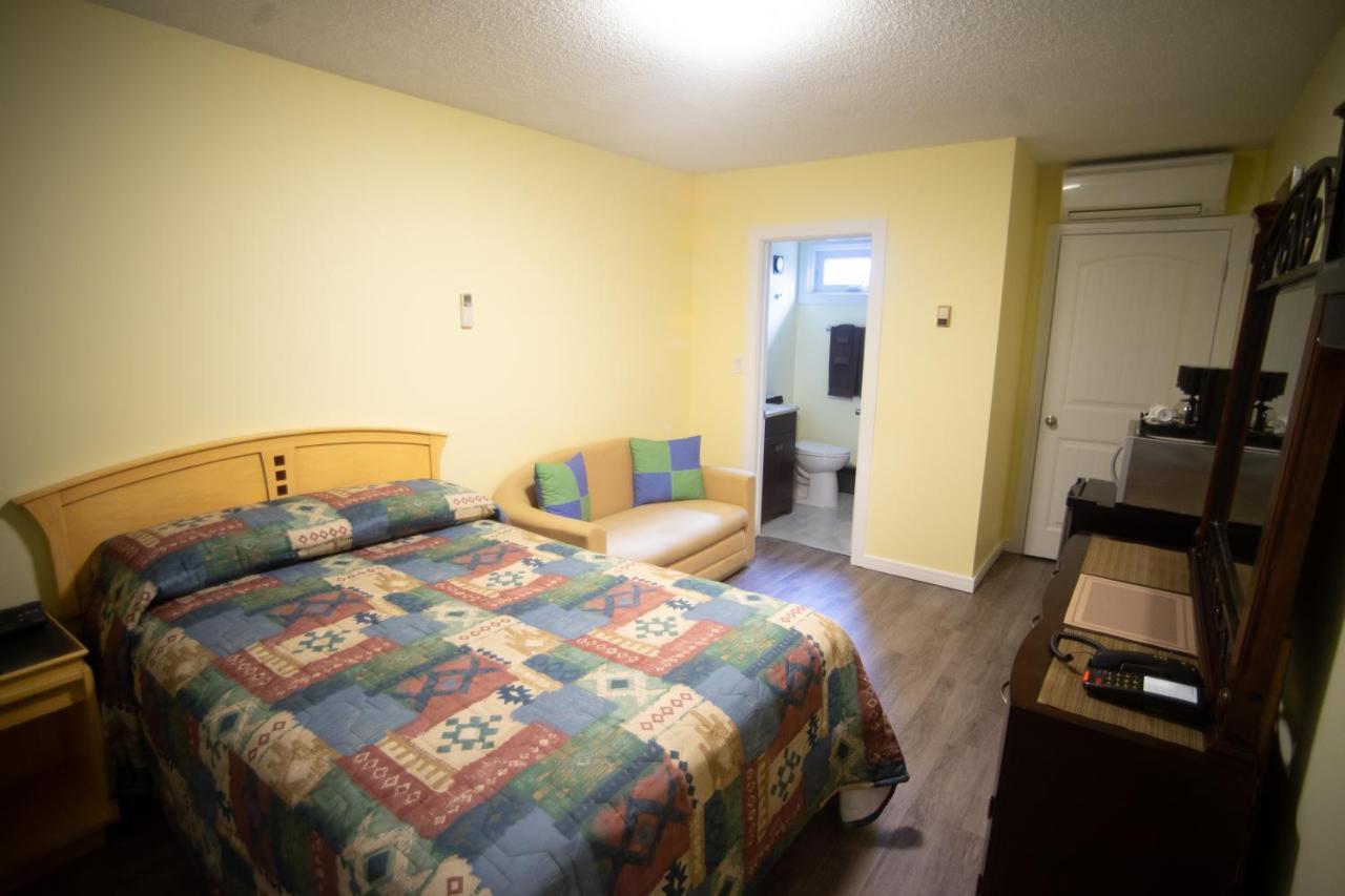 Stardust Motel Camrose Exterior photo